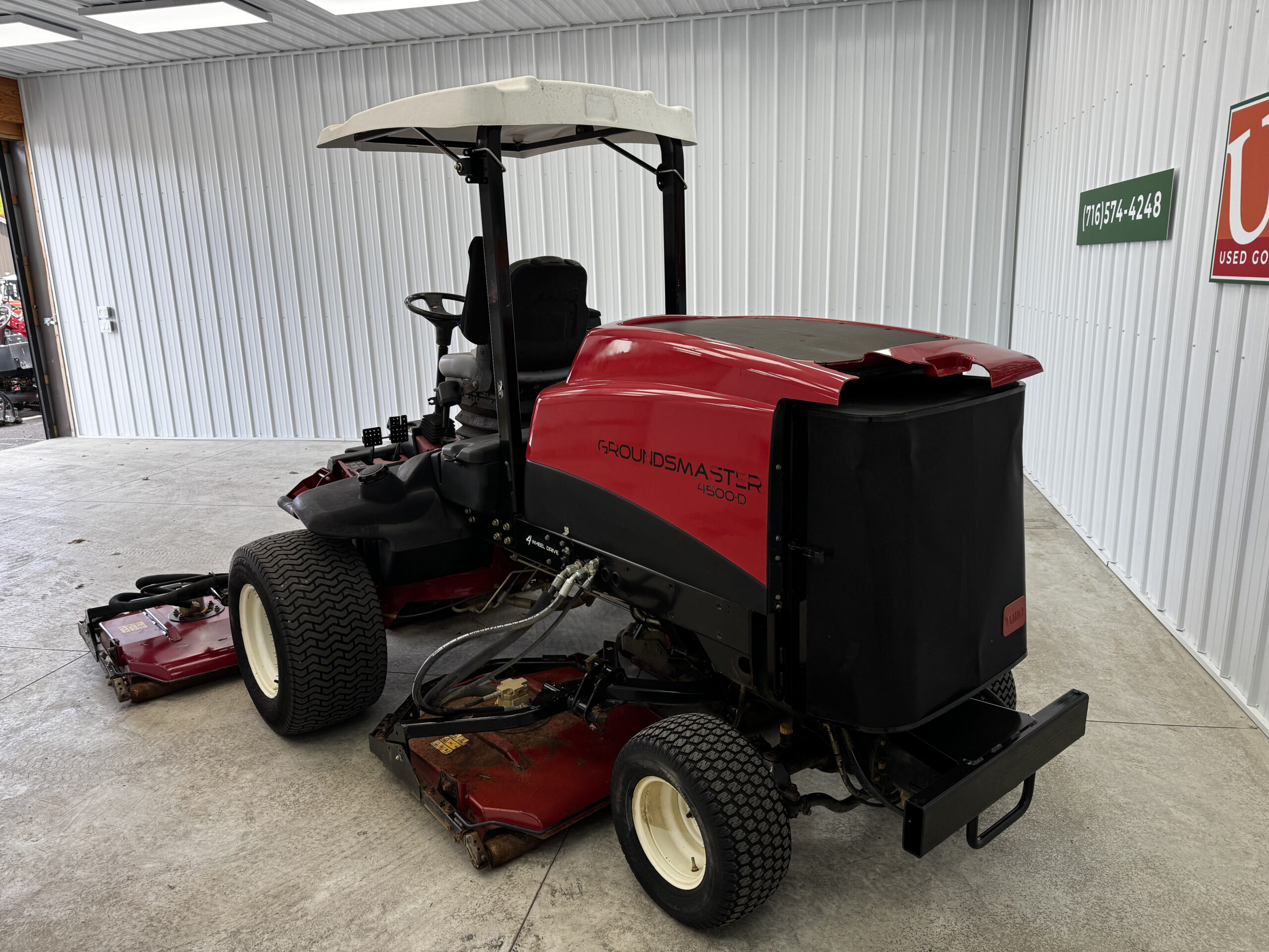 2014 Groundsmaster 4500 Diesel 4WD Contouring Mower - Toro - Image 3