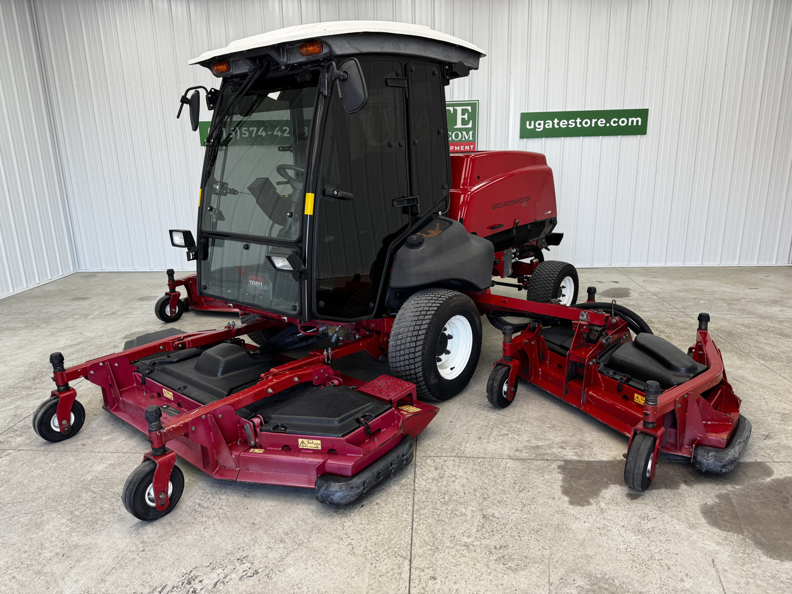 2018 Groundsmaster 5910 Diesel 4WD Climate Controlled Cab Wide Area Mower - Toro - Image 11