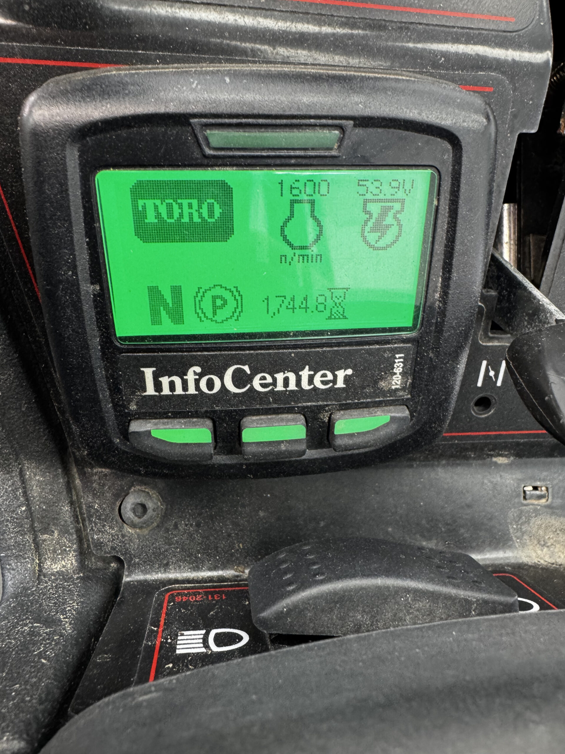 2020 Greensmaster 3320 Hybrid 3WD Gas w/ Electric Reels Greensmower - Toro - Image 2