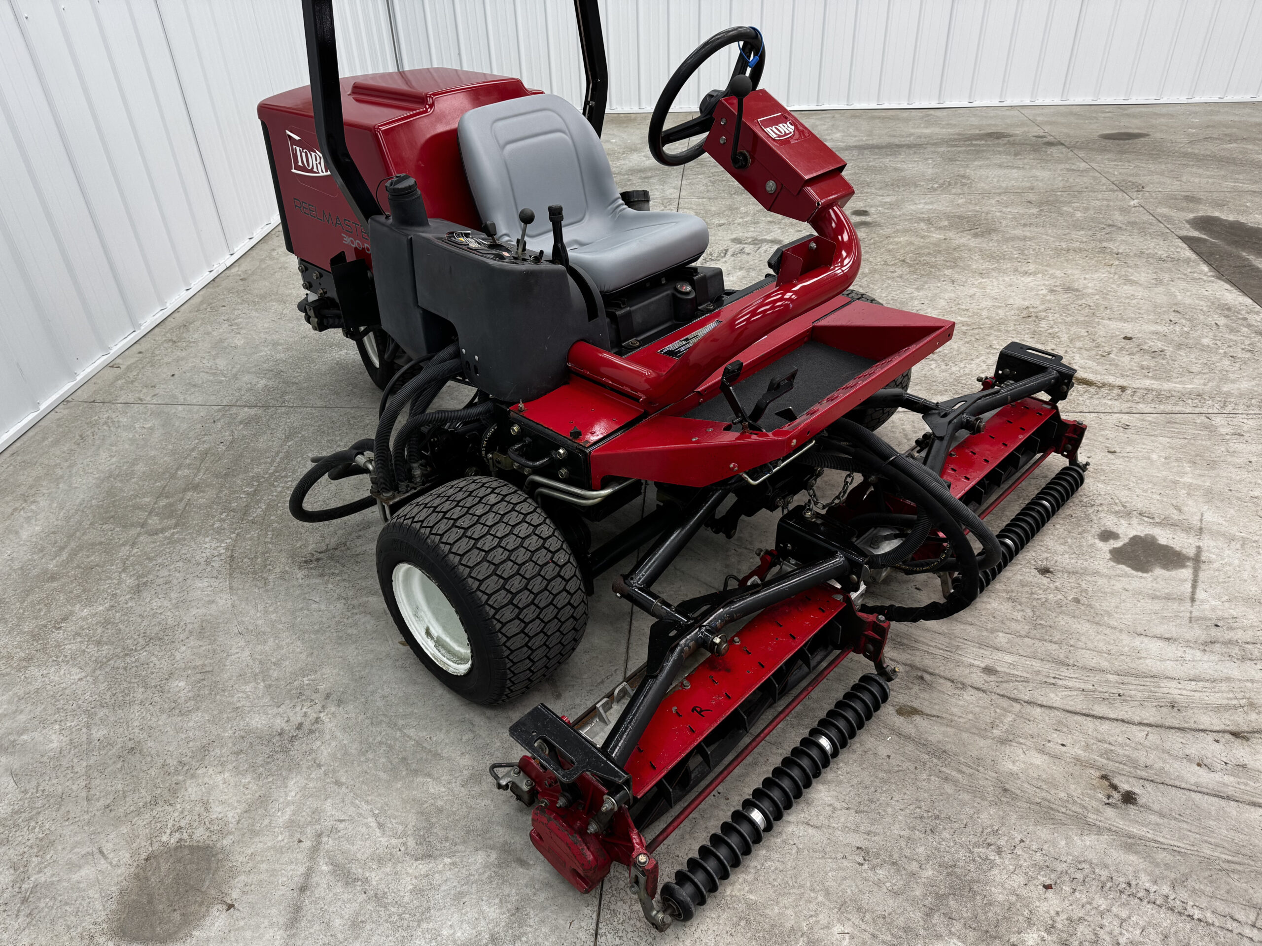 2010 Reelmaster 3100 Diesel 3WD Sidewinder Triplex Mower - Toro - Image 5