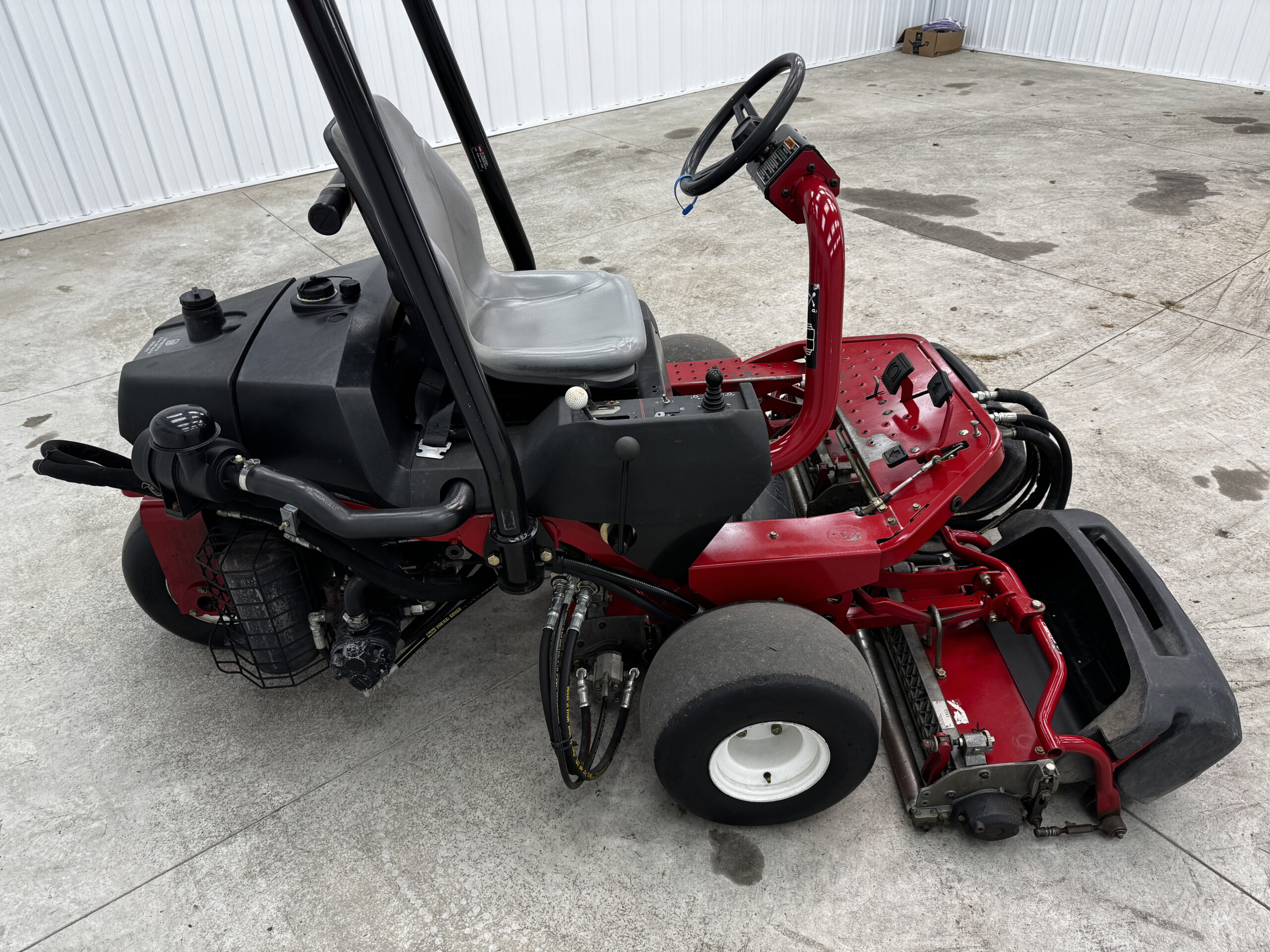 2008 Greensmaster 3250 Diesel 3WD Greensmower - Toro - Image 10